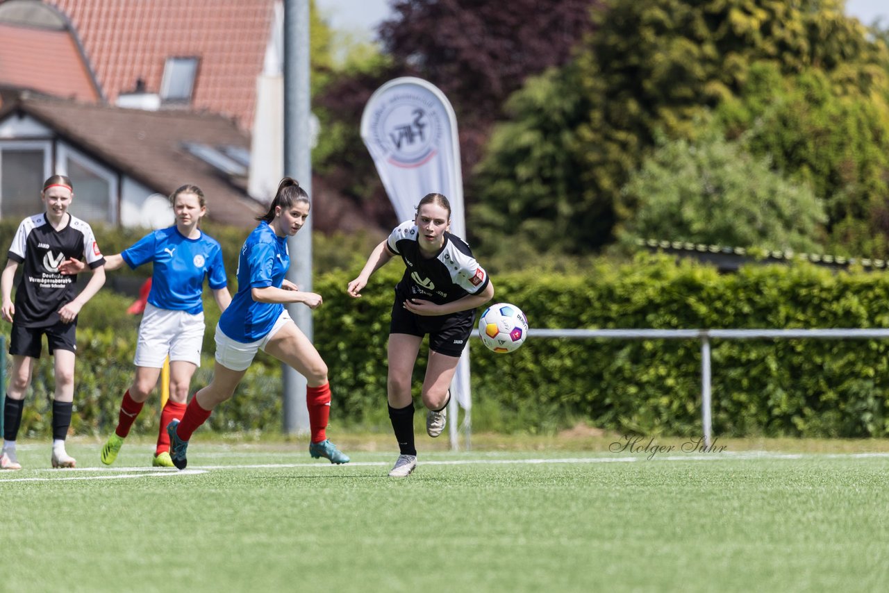 Bild 270 - wBJ SH-Pokalfinale  Holstein-Kiel - SV Viktoria : Ergebnis: 1:0